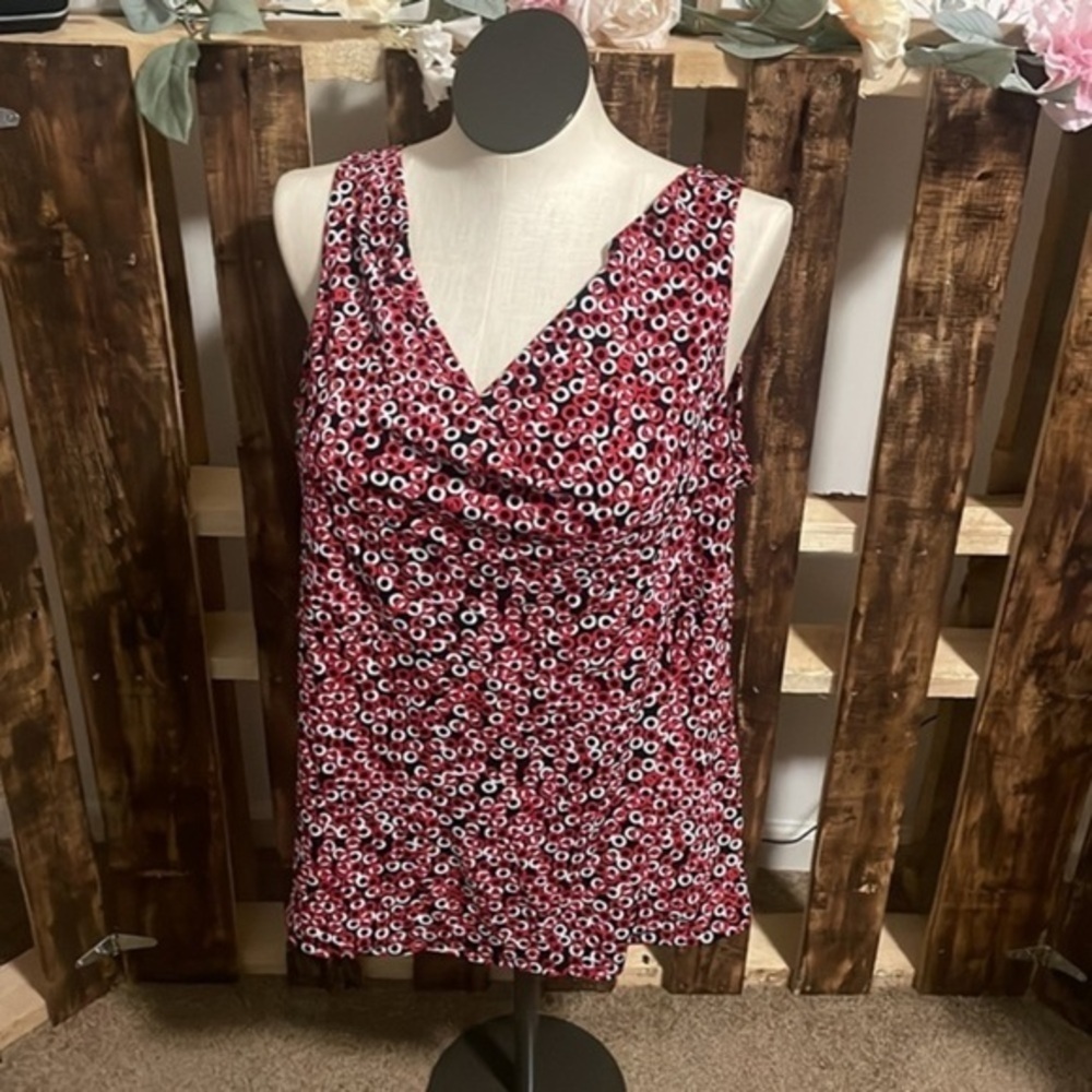 Cato Red White & Black Circle Draping neckline sleeveless top size 18/20
